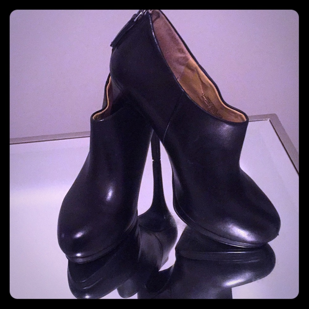 Nine West Black Heels 5”